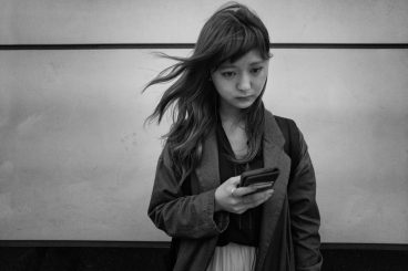 girl on the phone 