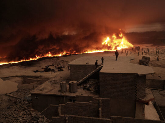 a great fire of the oil well in Iraq 