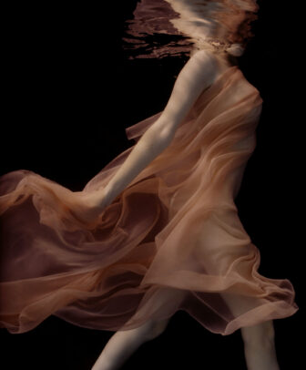 undewater study by howard schatz