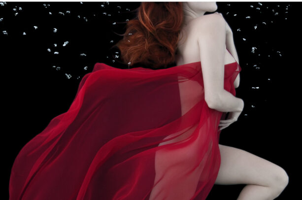 undewater study by howard schatz